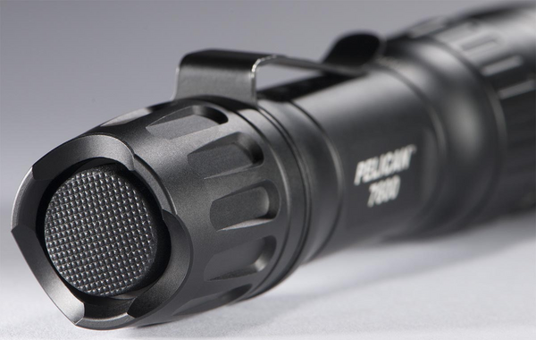 PELICAN 7600 FLASHLIGHT 未使用 Pelican™ 076000-0000-110 7600 Tactical Flashlight, 3 Colour-LED