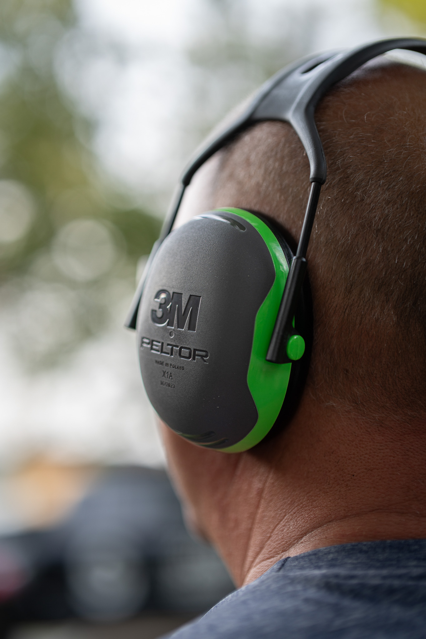 3M™ X1A PELTOR™ Over-the-Head Earmuffs, Dielectric/Electrically